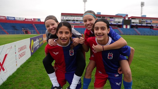 Já viu essa? Paraná Clube tem duas duplas de gêmeas no futebol feminino; conheça
