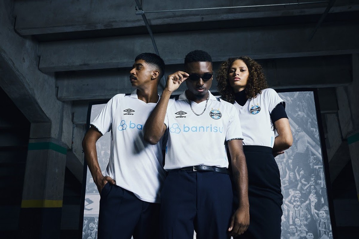 Grêmio apresenta novo uniforme reserva para a temporada 2024