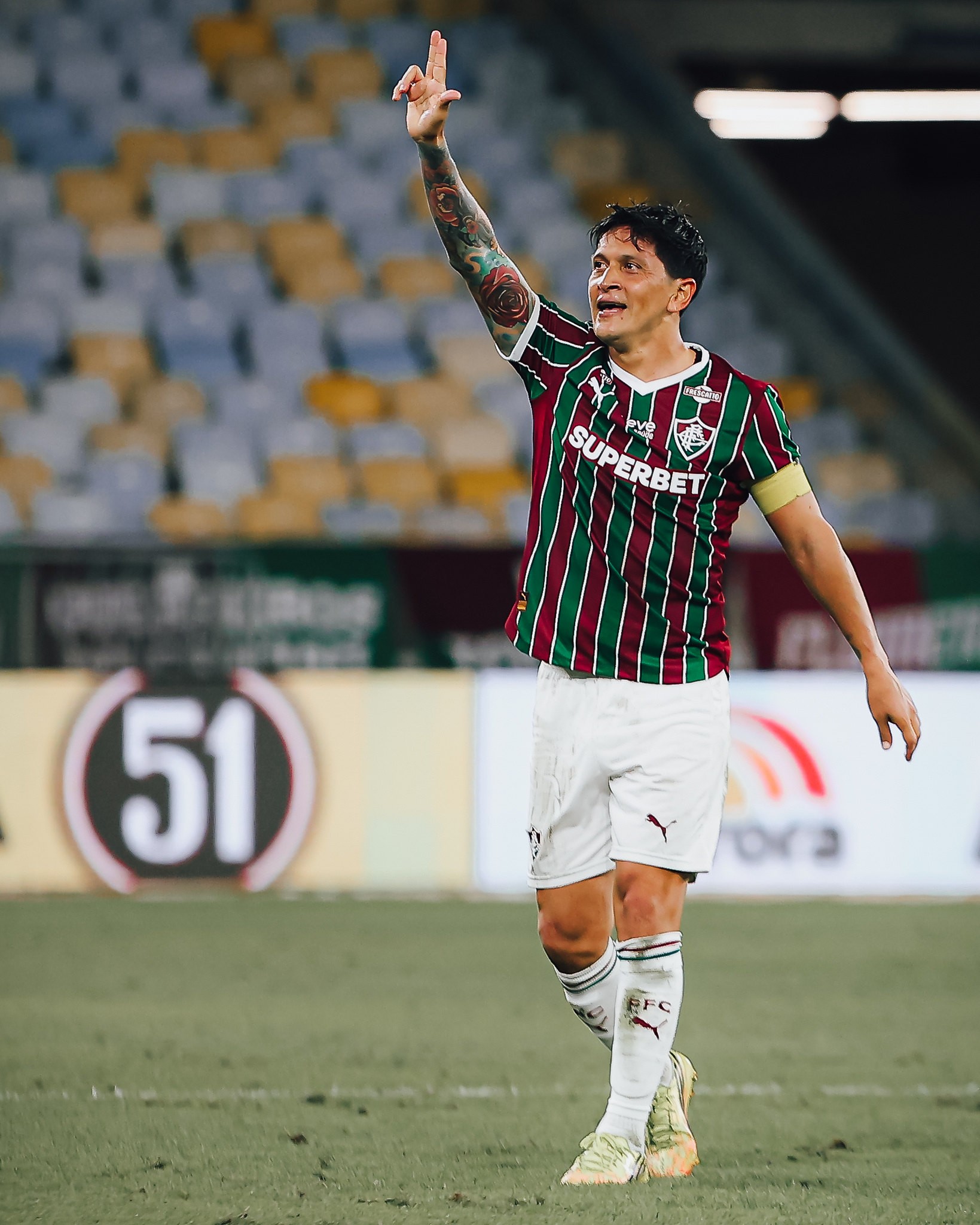 Cano evolui em recuperação de lesão e faz trabalhos físicos no Fluminense | Ge