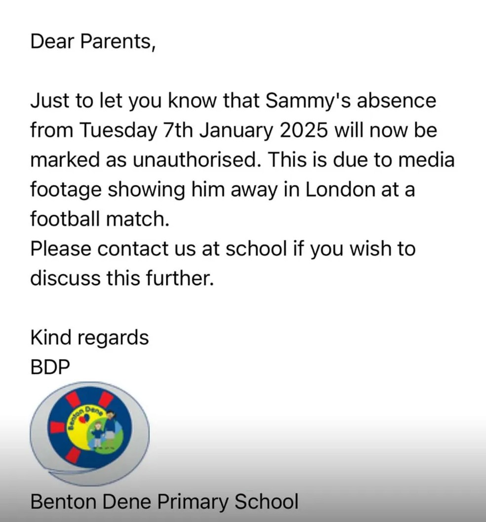 Escola não perdoou falta de Sammy Scott, pequeno torcedor do Newcastle — Foto: Reprodução