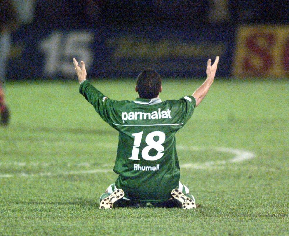 TBT da virada: Palmeiras relembra vitória histórica contra o