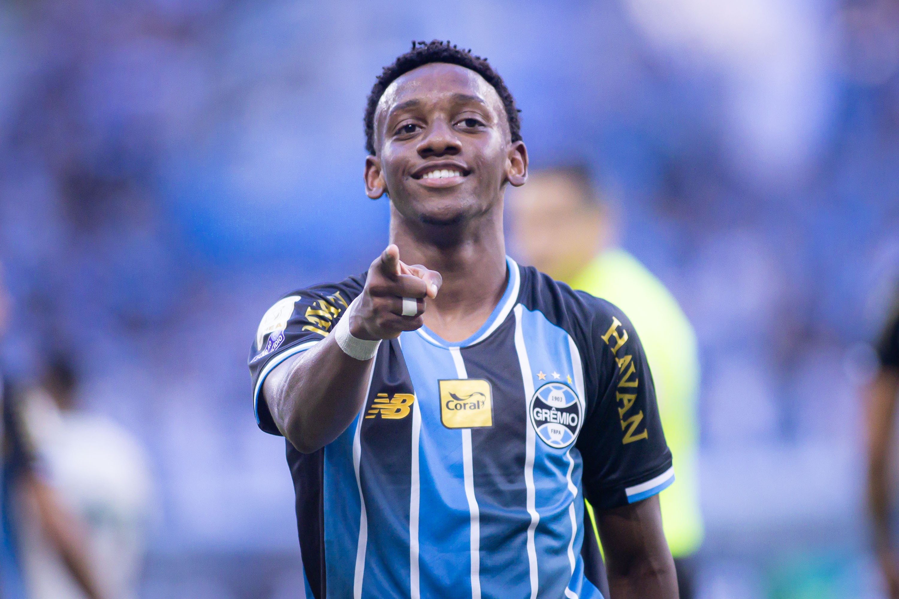 Atuações do Grêmio: Gabriel Mec é o melhor na vitória sobre o Coritiba; dê suas notas