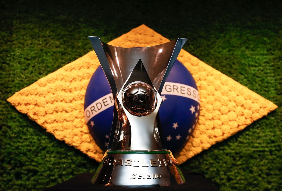 Troféu da Série A do Brasileiro Brasileirão — Foto: Lívia Villas Boas/CBF