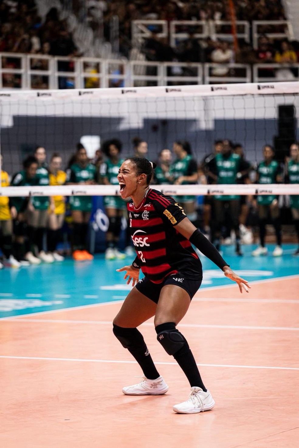 A ponteira americana Simone Lee também foi destaque na vitória do Sesc-Flamengo sobre o Brasília — Foto: Laécio Fontenele/AP Assessoria