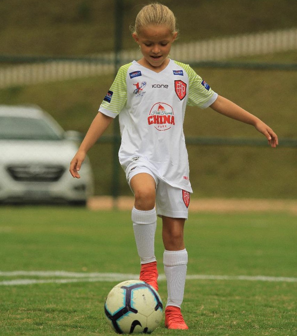 Futebol é jogo para meninas sim - Blog Saúde Infantil