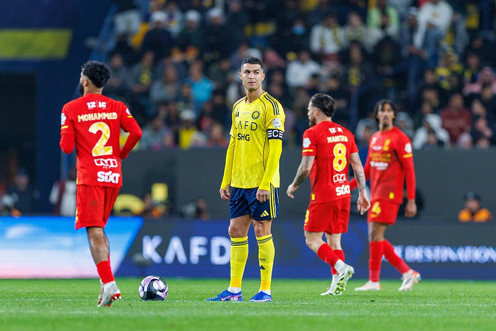 Cristiano Ronaldo marca, mas Al-Nassr perde e chega a três jogos sem vitória no Saudita