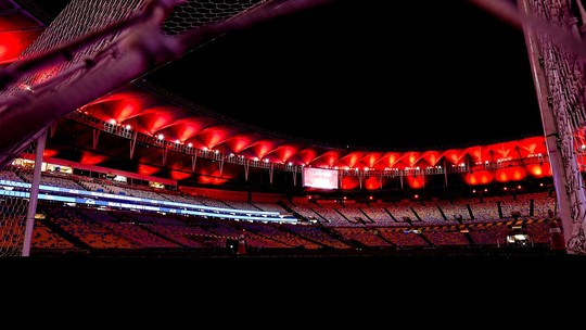 Pressionado, Flamengo conta com volta do "fator Maracanã" para conter a crise