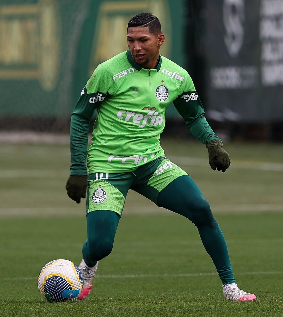 Rony em treino do Palmeiras — Foto: Cesar Greco/Palmeiras