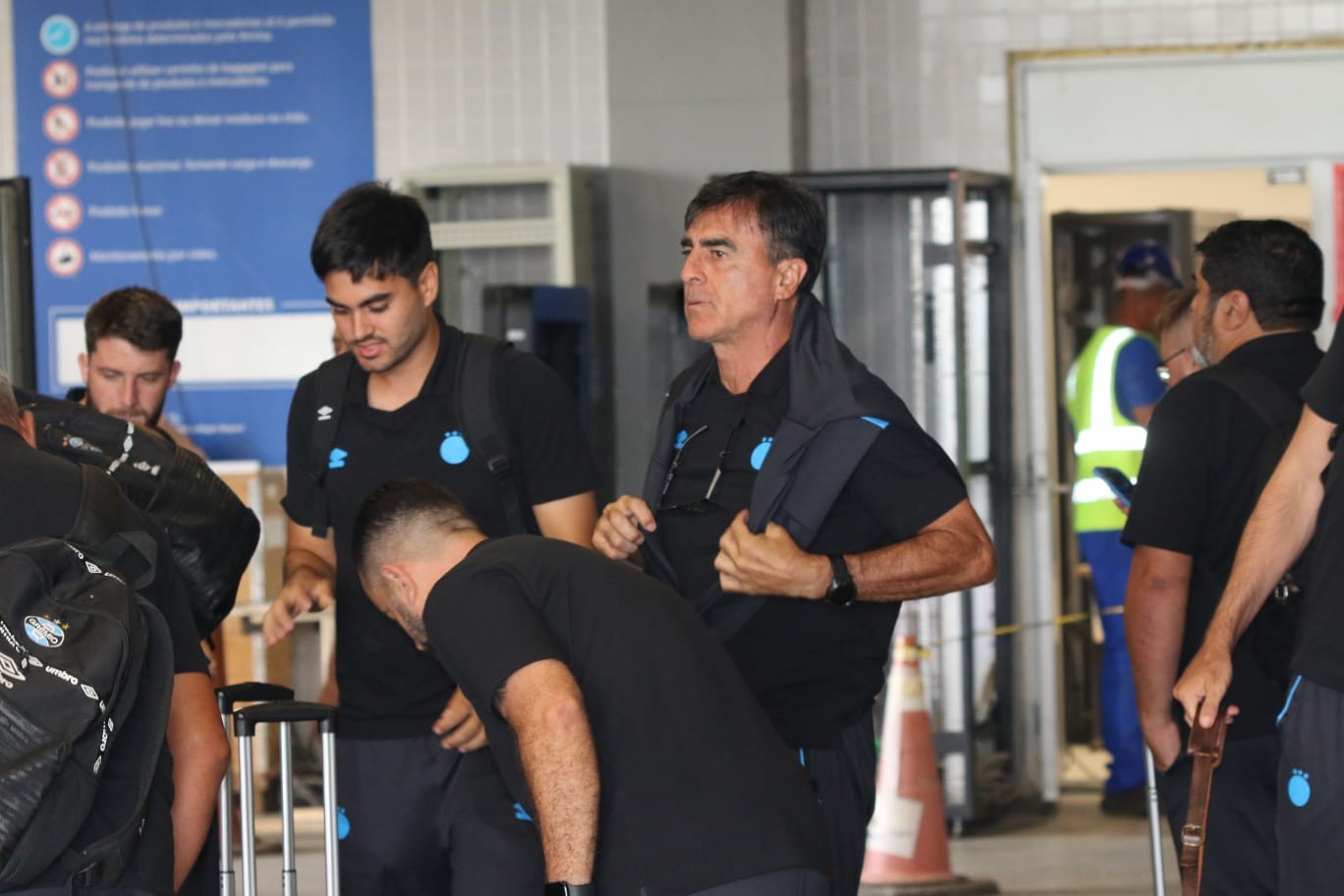 Grêmio inicia trajeto na Copa do Brasil com elenco completo; confira convocados.