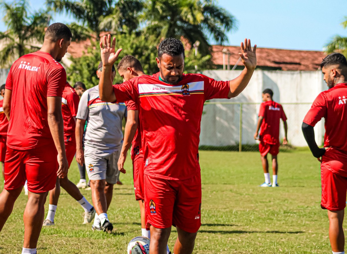 Augusto Recife, Ídolo do Cruzeiro, Encerra Carreira aos 41 Anos
