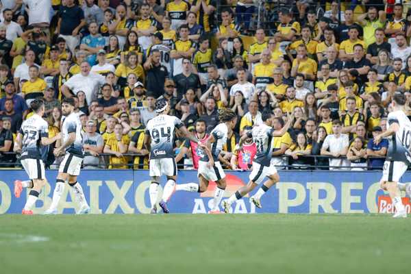 Corinthians decide vaga na Libertadores e depende apenas de si para alcançar objetivo.