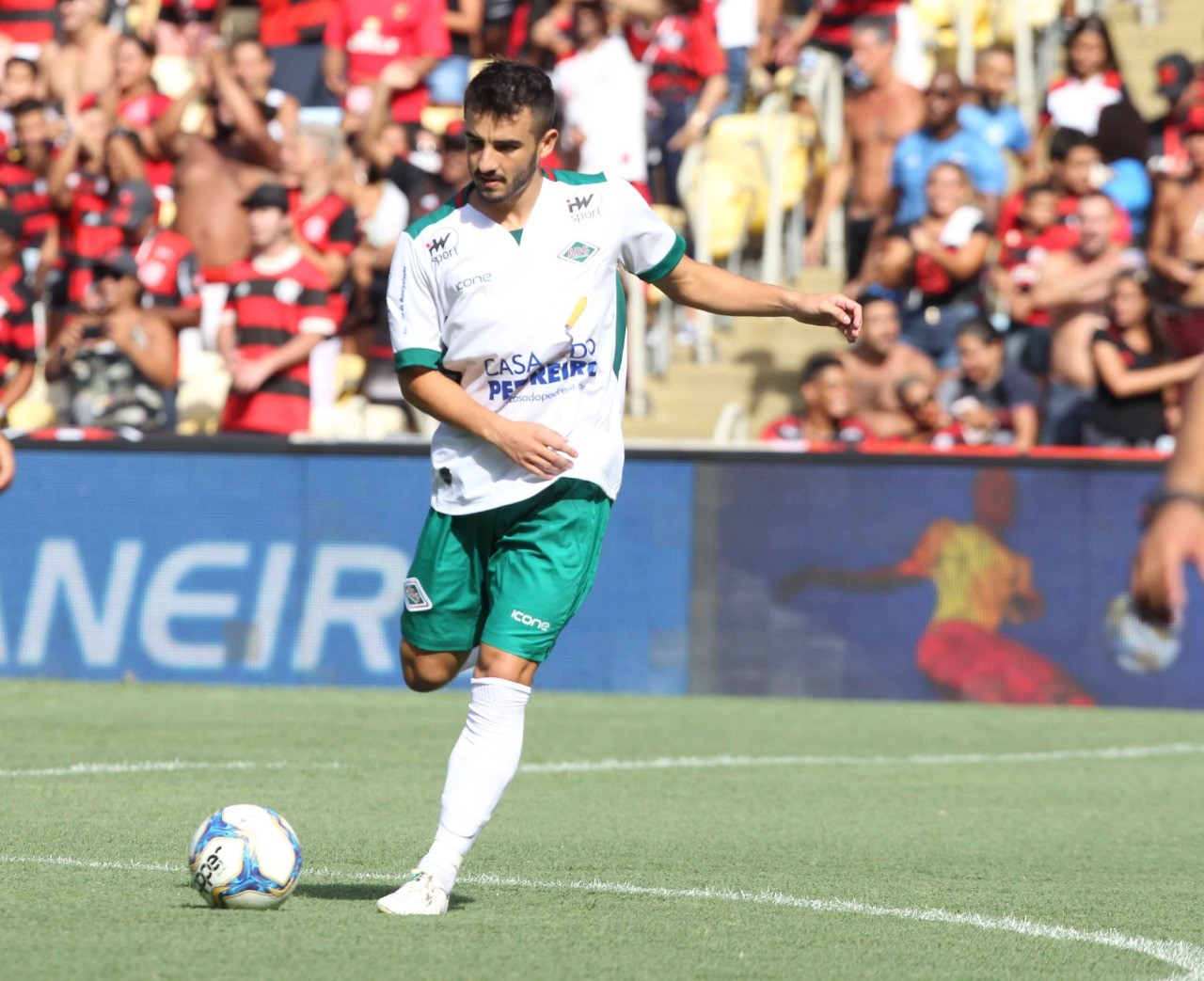 Após primeiro gol olímpico da carreira, Anderson Rosa comemora: 