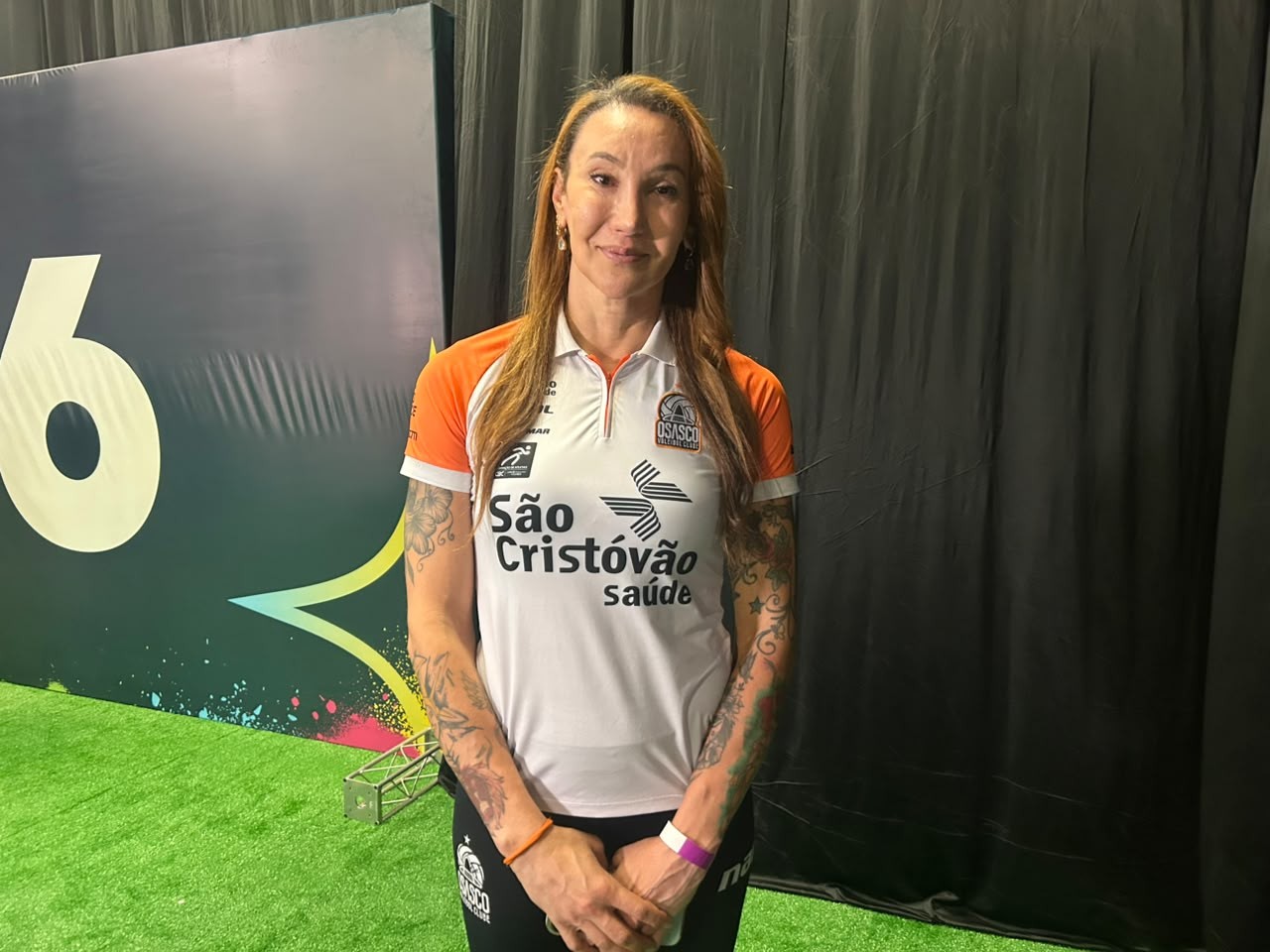 Tifanny vai ao lançamento da Superliga e cogita entrar na Justiça para jogar: "Mostrar que eu existo"