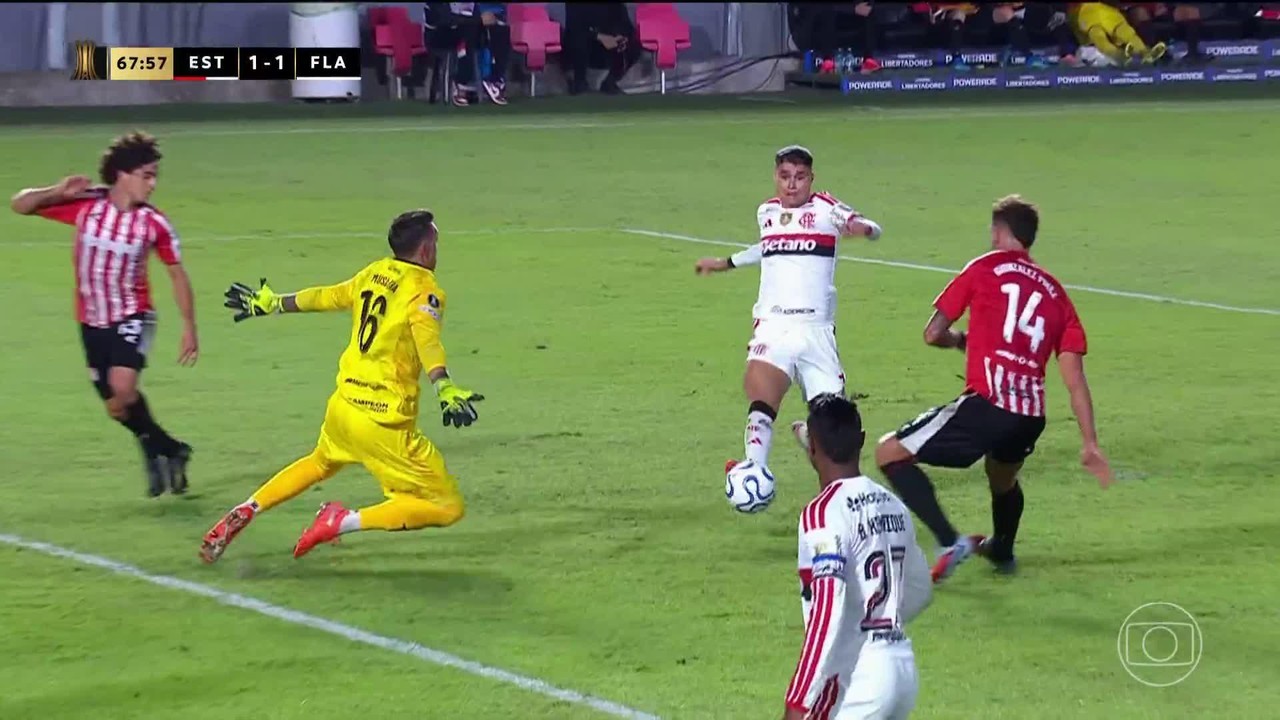 Bruno Henrique brilha em empate enquanto Alex Sandro enfrenta dificuldades defensivas; notas dos jogadores em destaque