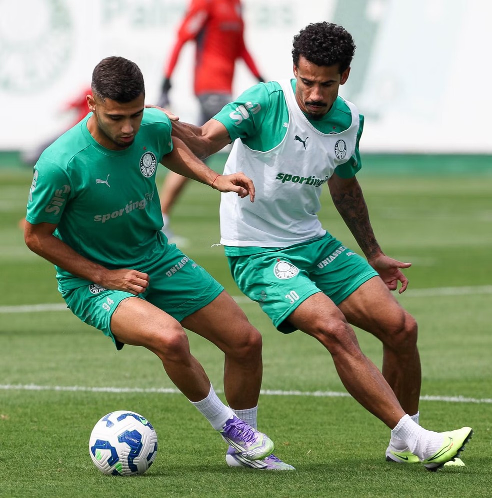 Andreas Pereira faz primeiro treino pelo Palmeiras, e Veiga inicia transição física
