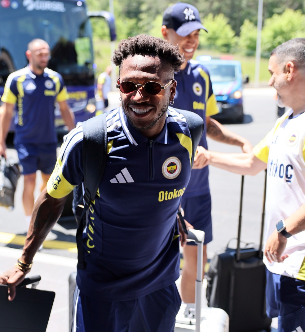 Fred em reapresentação no Fenerbahce