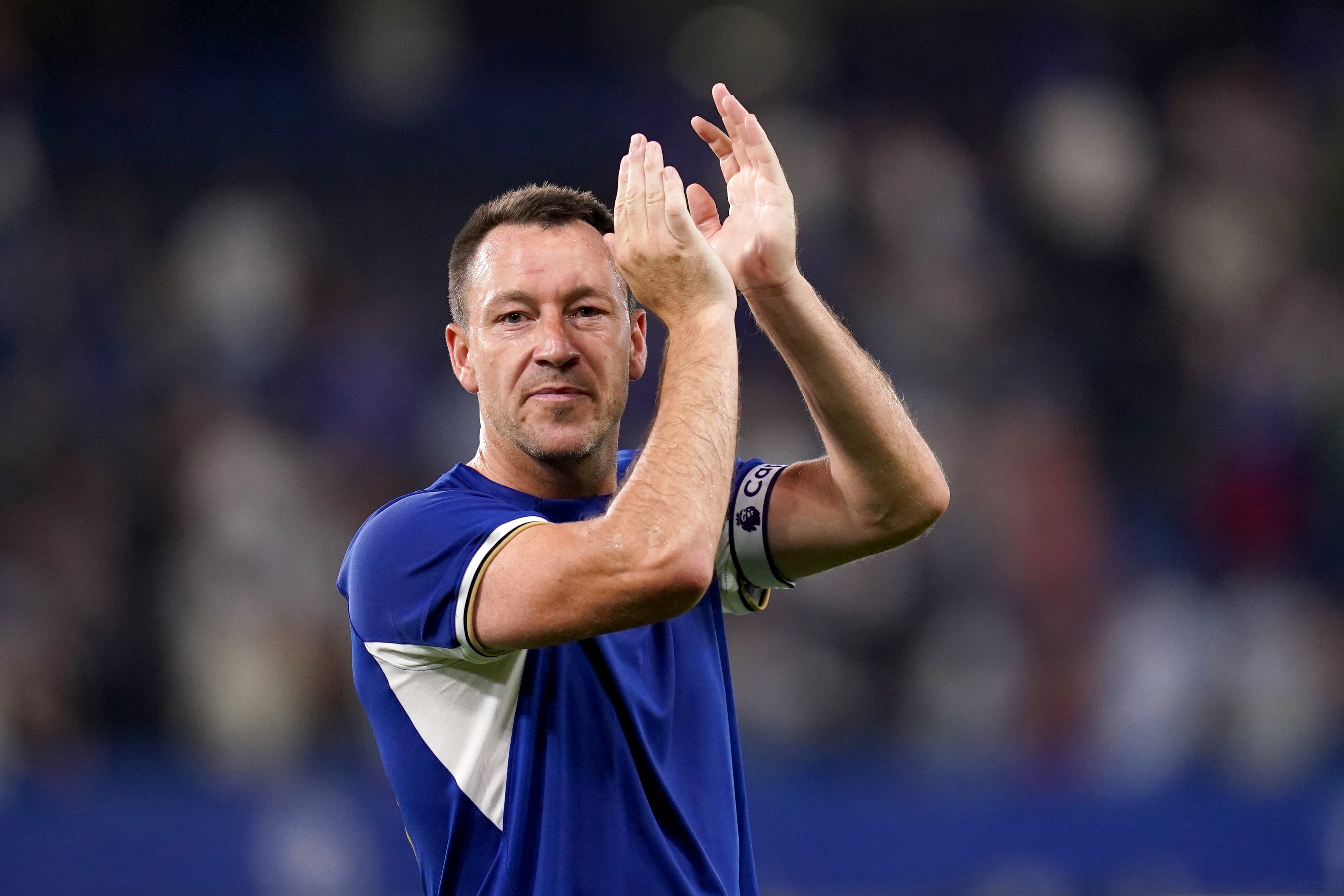John Terry frustrado: Chelsea ignora ídolo e aposta em interino do sub-21