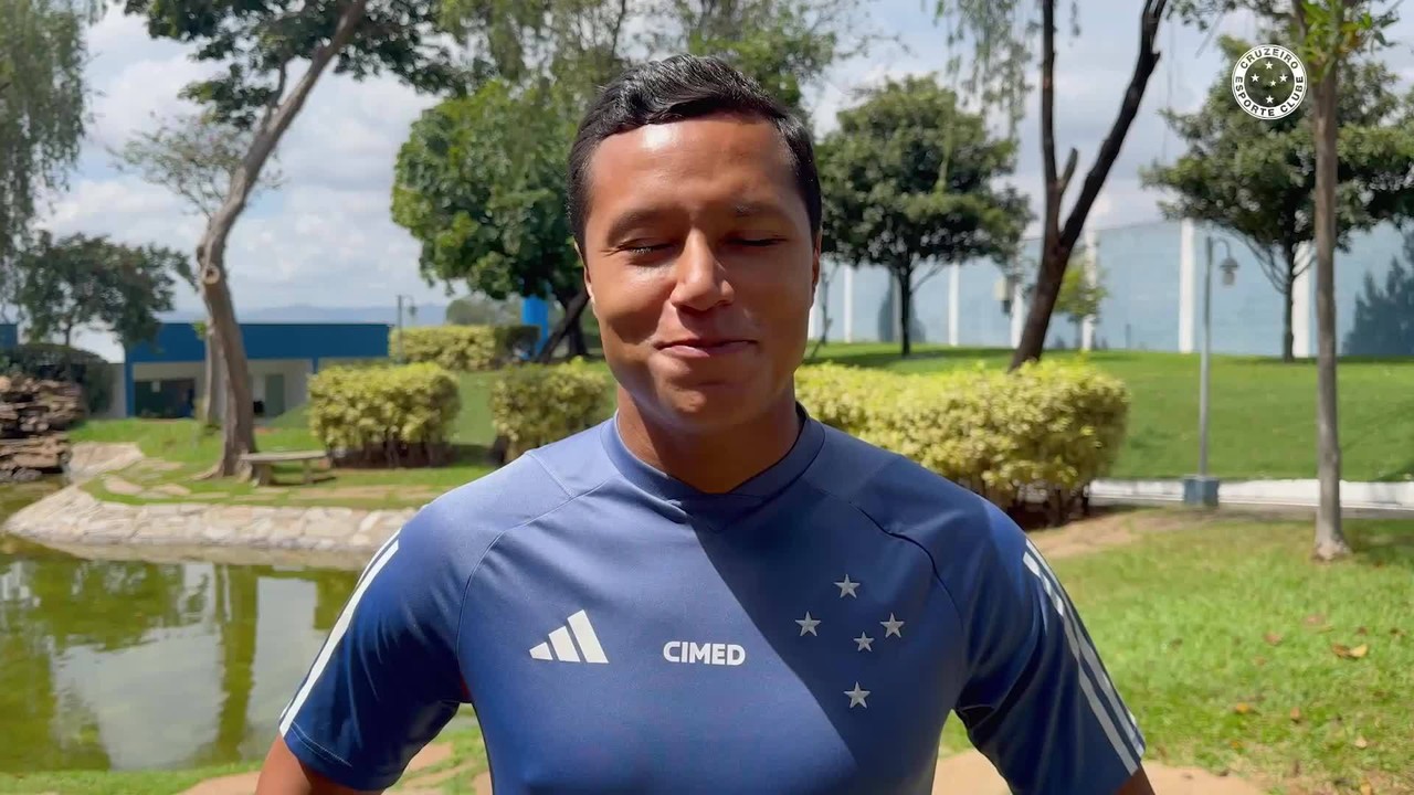 Lucas Villalba é registrado pelo Cruzeiro e fica à disposição para