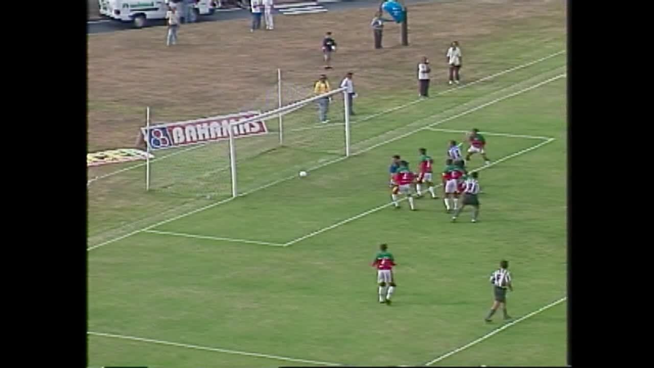 Veja o golbet365 jogos de futebolBotafogo 1 x 0 Portuguesa pelo Campeonato Brasileirobet365 jogos de futebol1999