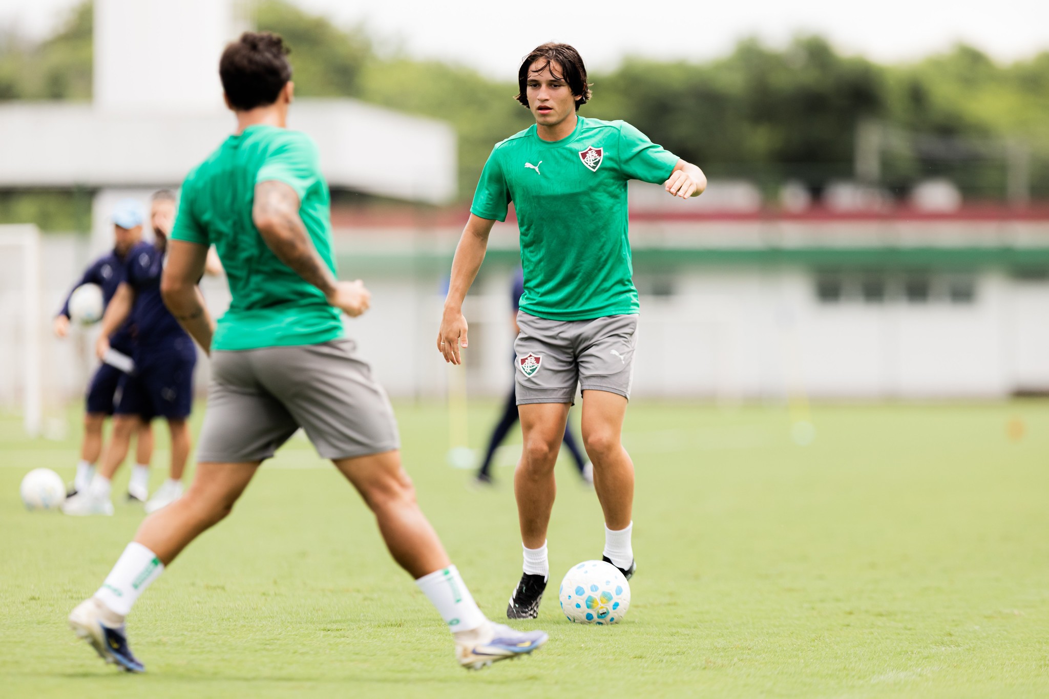 Com ausências no meio, jovem Ruan Sales pode ganhar nova oportunidade no Fluminense