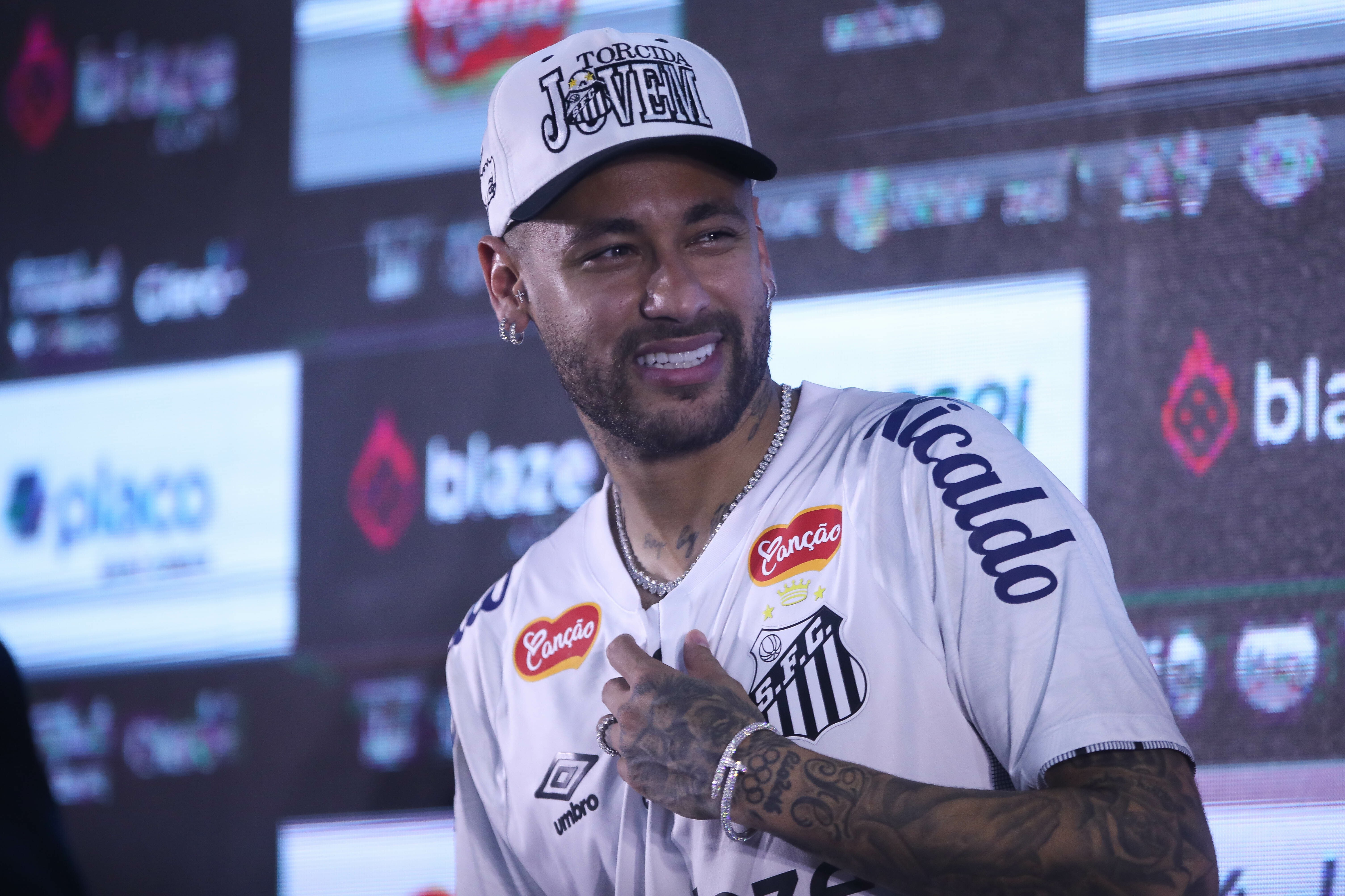 Santos contratou 55 jogadores na gestão Marcelo Teixeira; veja lista com erros e acertos