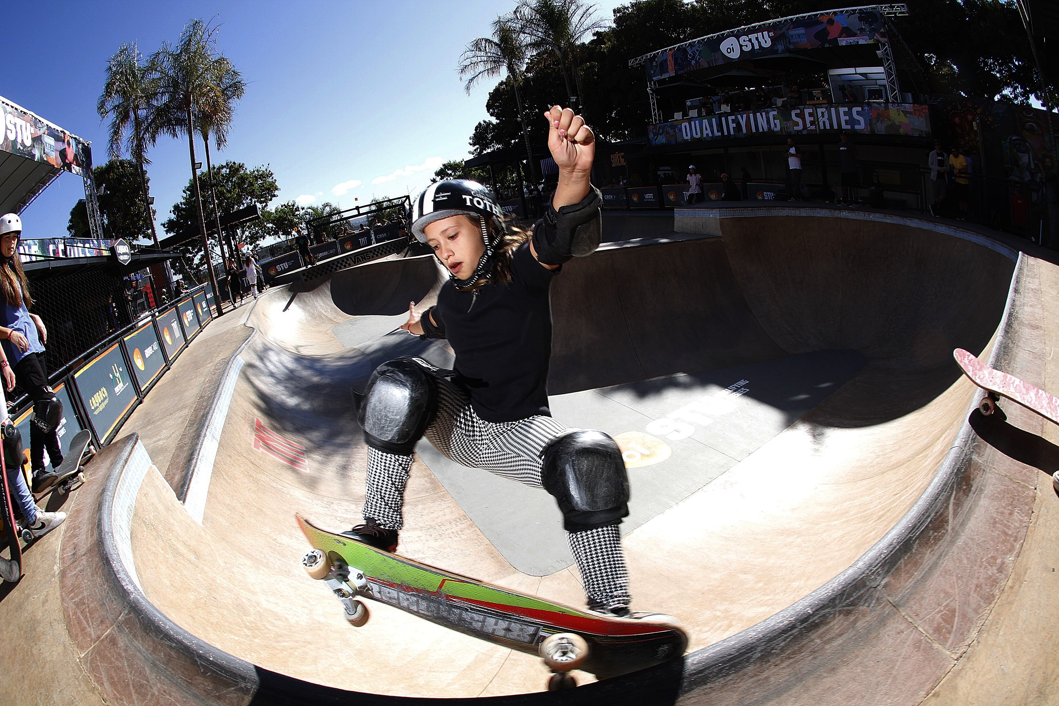 Victoria Bassi, de apenas 12 anos, vence as semis e está na decisão do ...
