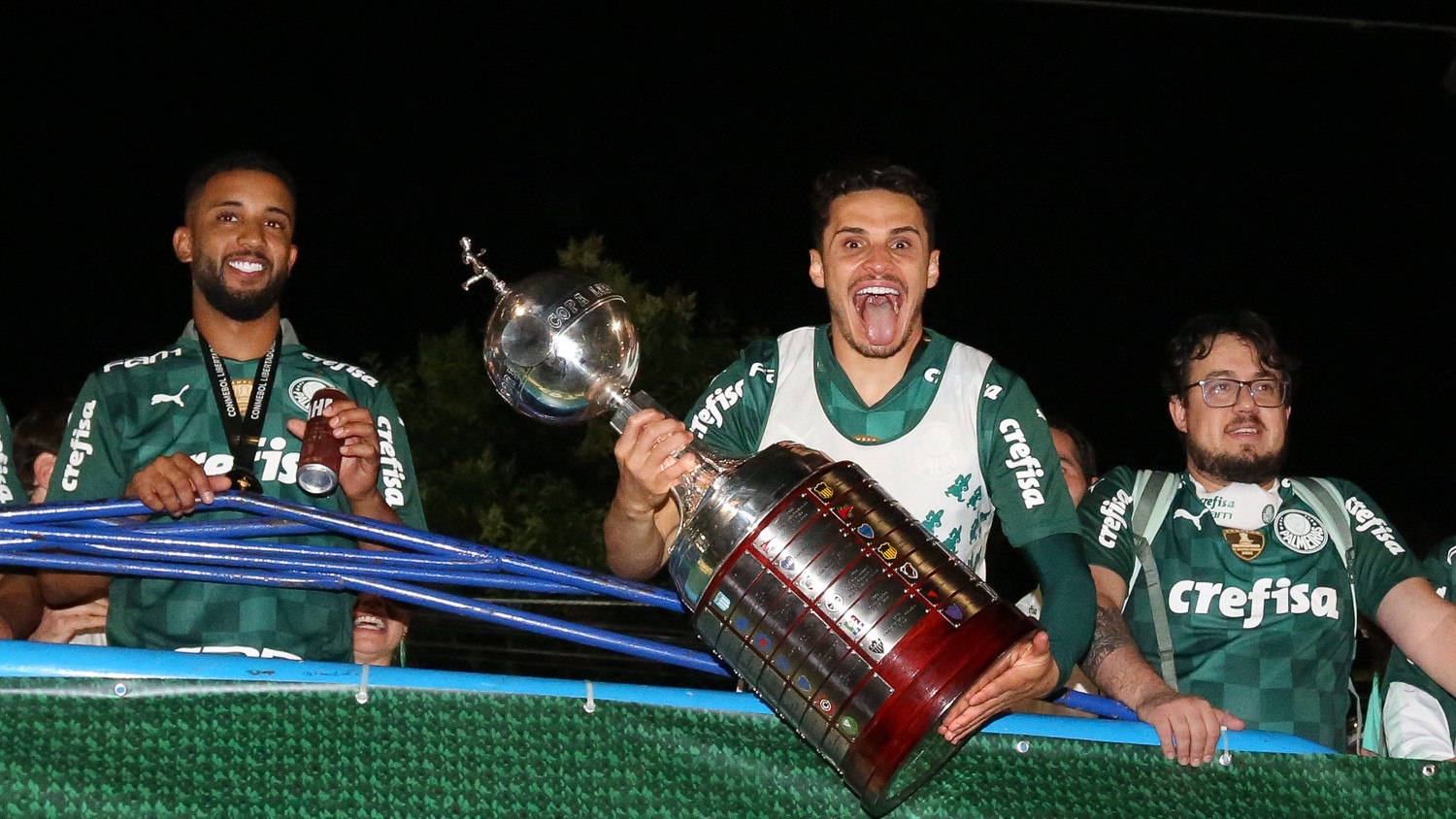 Palmeiras empresta Raphael Veiga ao América, do México