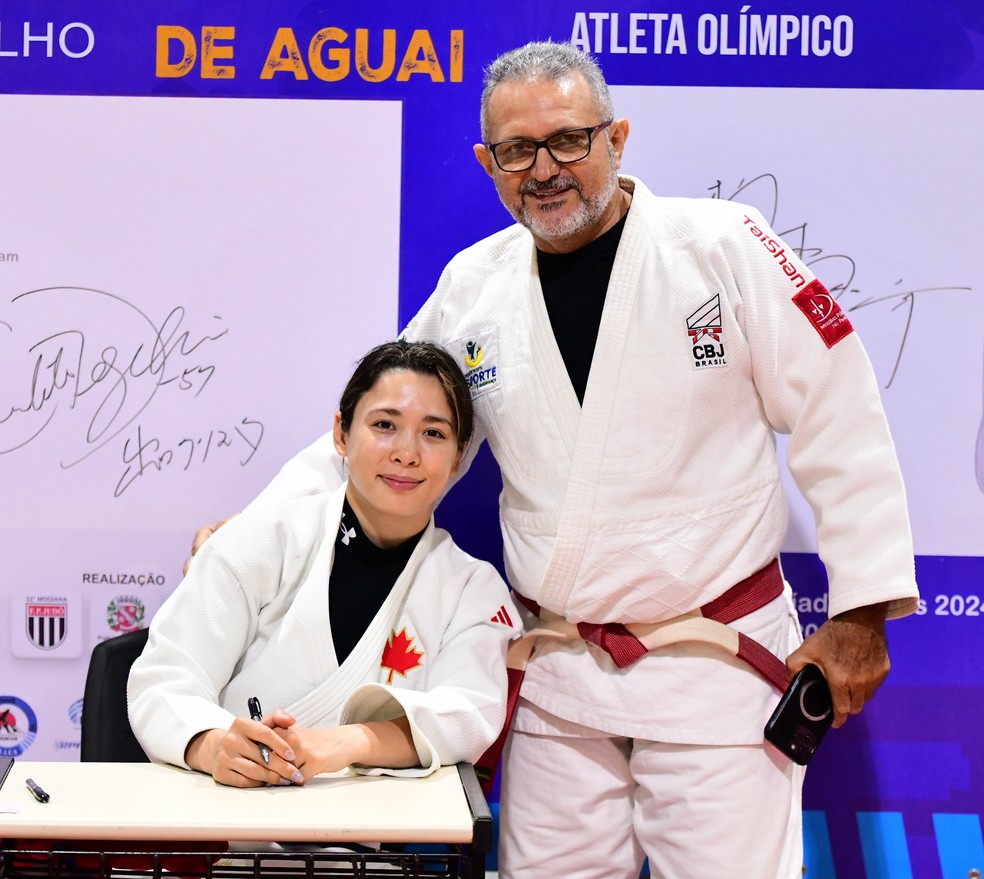 Treinador Antônio Viana participou dos debates e seminários técnicos — Foto: Redes sociais