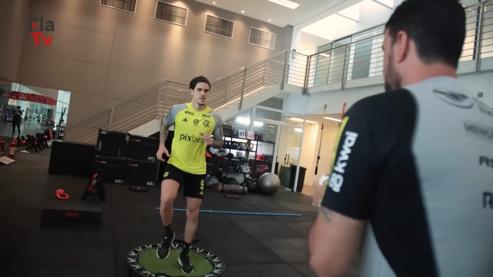 Médico impressionado com rápido progresso de Pedro no Flamengo: situação rara.