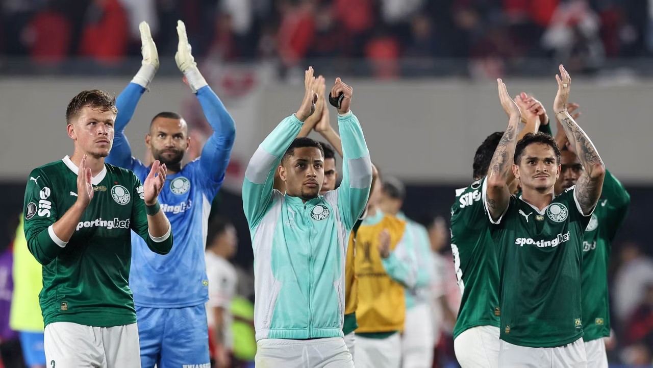 Palmeiras passa PSG e é o time com mais vitórias fora de casa no mundo em 2025; veja ranking