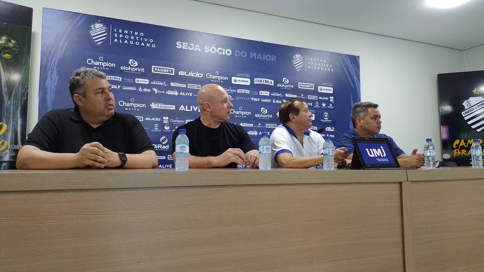 Rogério Corrêa vai treinar o CSA em 2024 — Foto: Leonardo Freire / GE