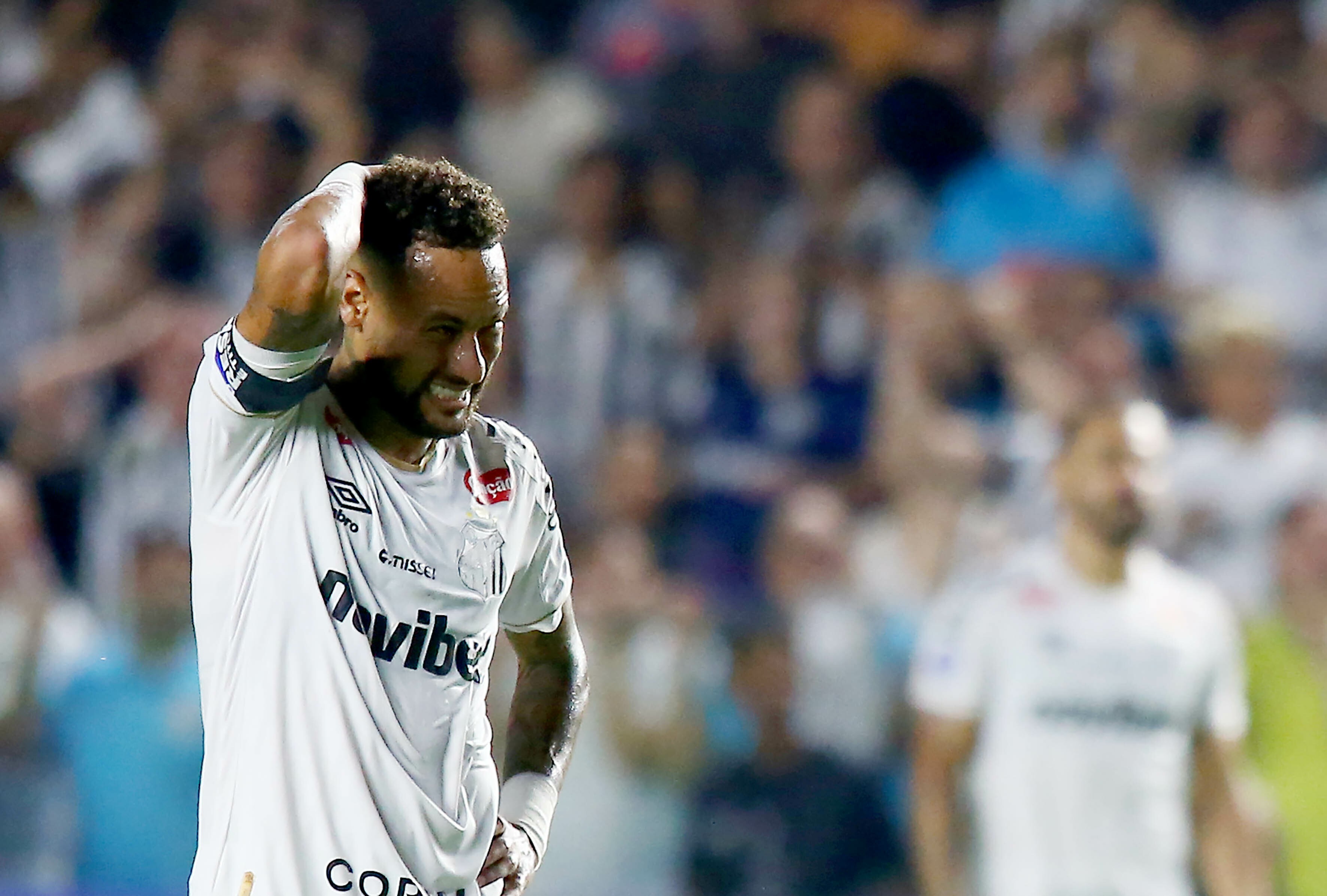 Neymar oscila em sequência na Vila pelo Santos | Ge