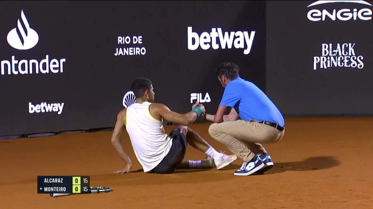 Carlos Alcaraz Injured in 18 Minute Rio Open Match, Monteiro Advances to Face Meligeni