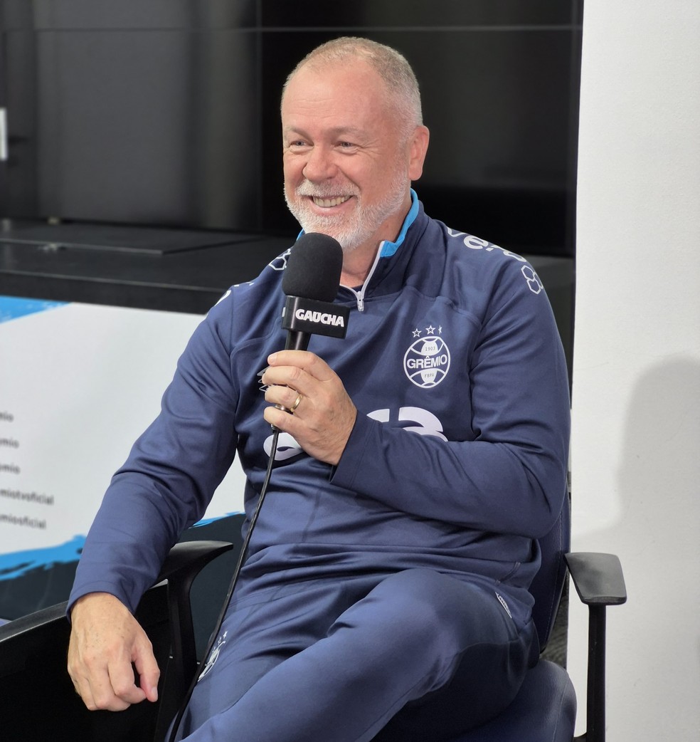 Mano Menezes, técnico do Grêmio — Foto: Rossano Alves/RBS TV