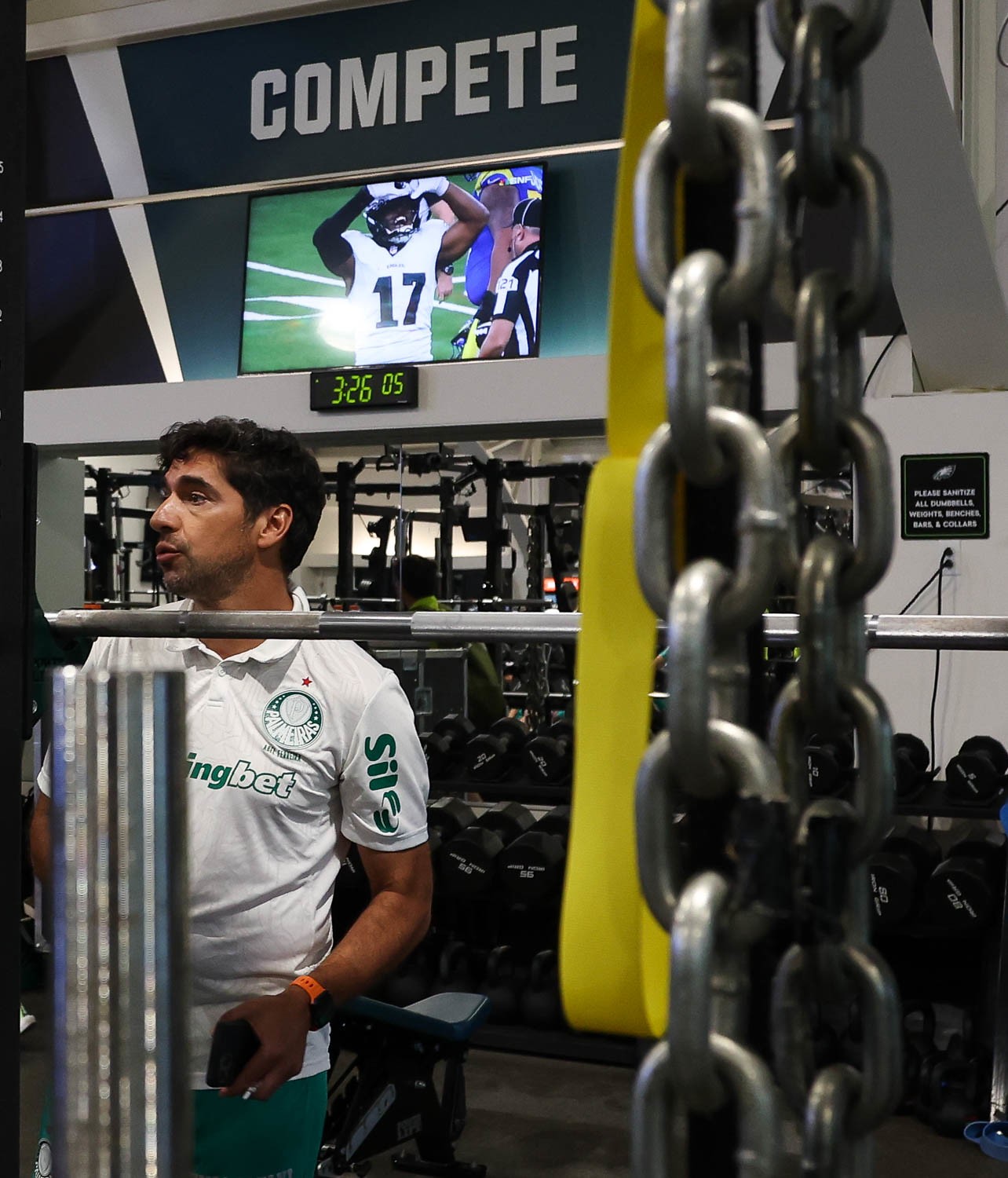 A frase no vestiário dos Eagles que simboliza o plano de Abel para o Palmeiras vencer o Chelsea