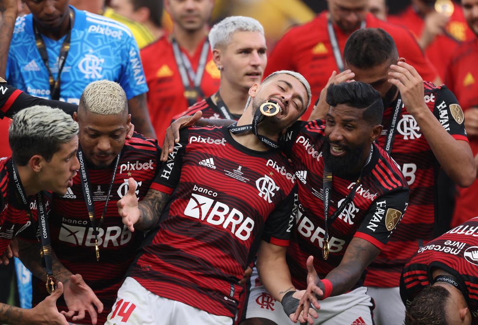 Arrascaeta mira penta da Copa do Brasil em ano difícil do Flamengo