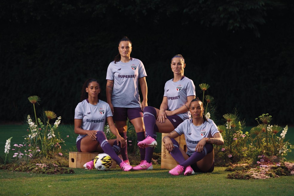 São Paulo e New Balance lançam 3º uniforme inédito e exclusivo para o time feminino