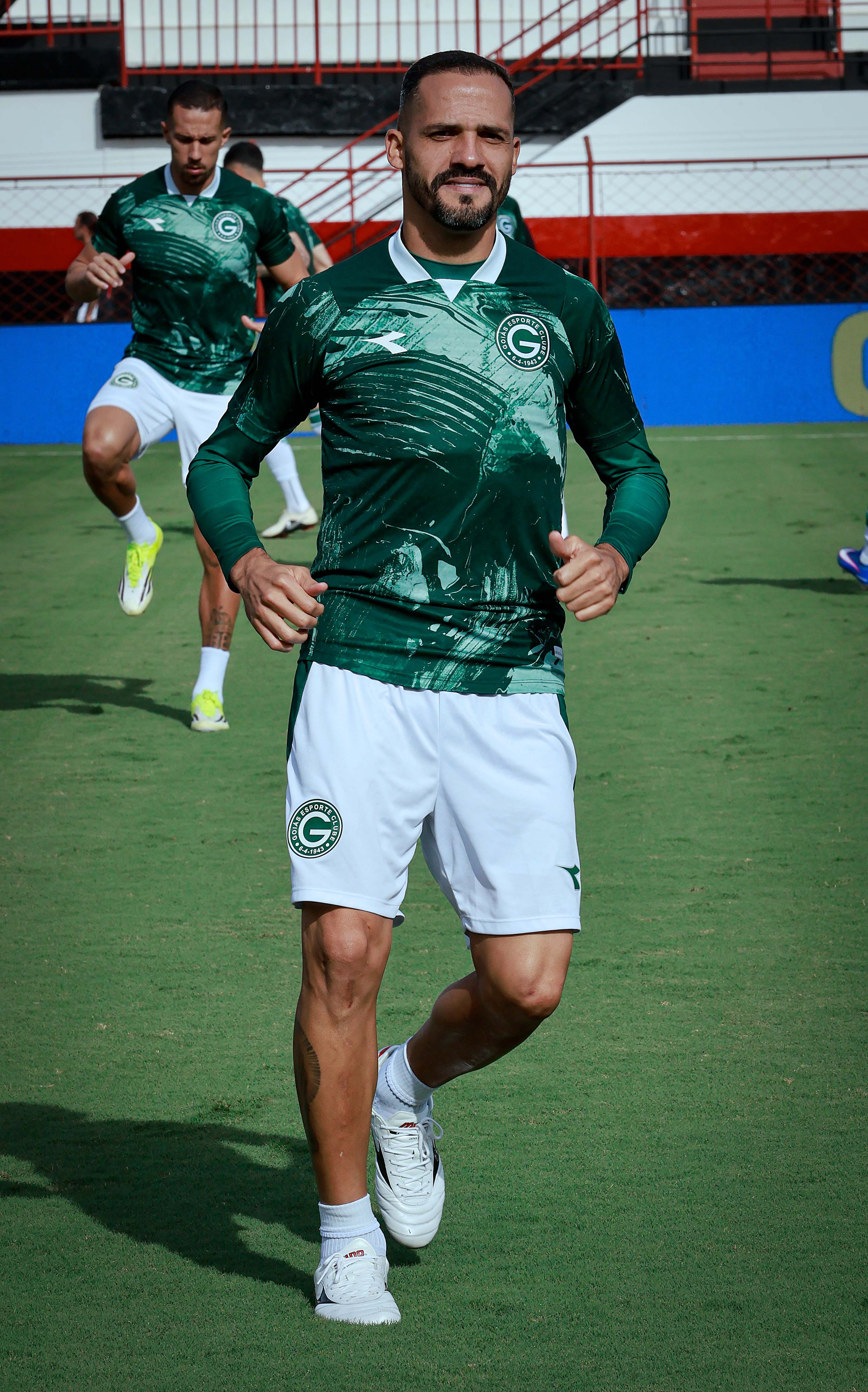 Autor de quase metade dos gols do Goiás, Anselmo Ramon se insere na briga por artilharia da Série B