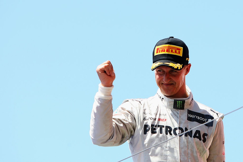 Michael Schumacher conquistou último pódio na F1 com a Mercedes, em 2012, no GP da Europa — Foto: Ker Robertson/Getty Images