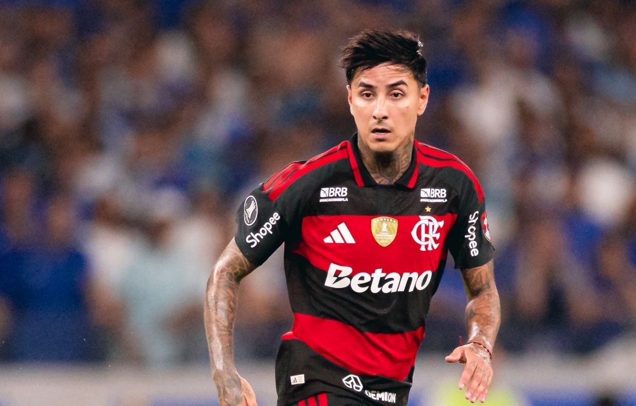 Pulgar aguarda definição do Flamengo enquanto avalia propostas de outros clubes