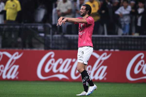 Cruzeiro vence concorrência e contrata atacante Lautaro Díaz, alvo de brasileiros e argentinos.