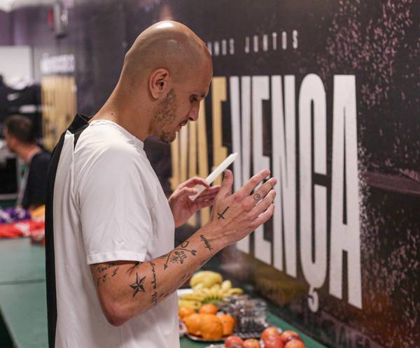 Fábio Santos indica aposentadoria no Corinthians neste ano: 