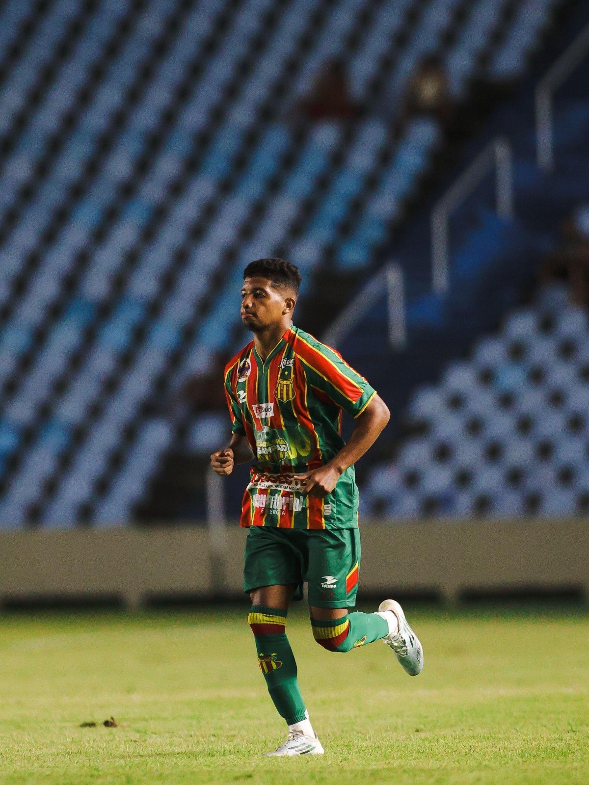 Sampaio acerta contratação de Warllem Mateus para a temporada 2027