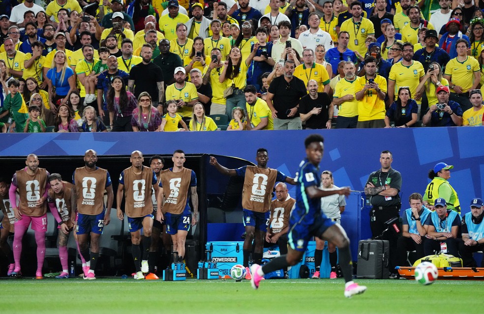 Vini Jr comemora gol do Brasil contra o Haiti — Vini Jr