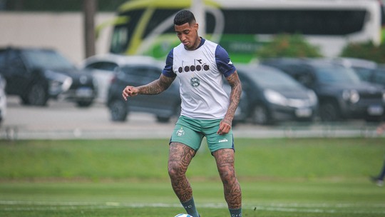 
Coritiba: Alef Manga estará entre relacionados contra o Amazonas