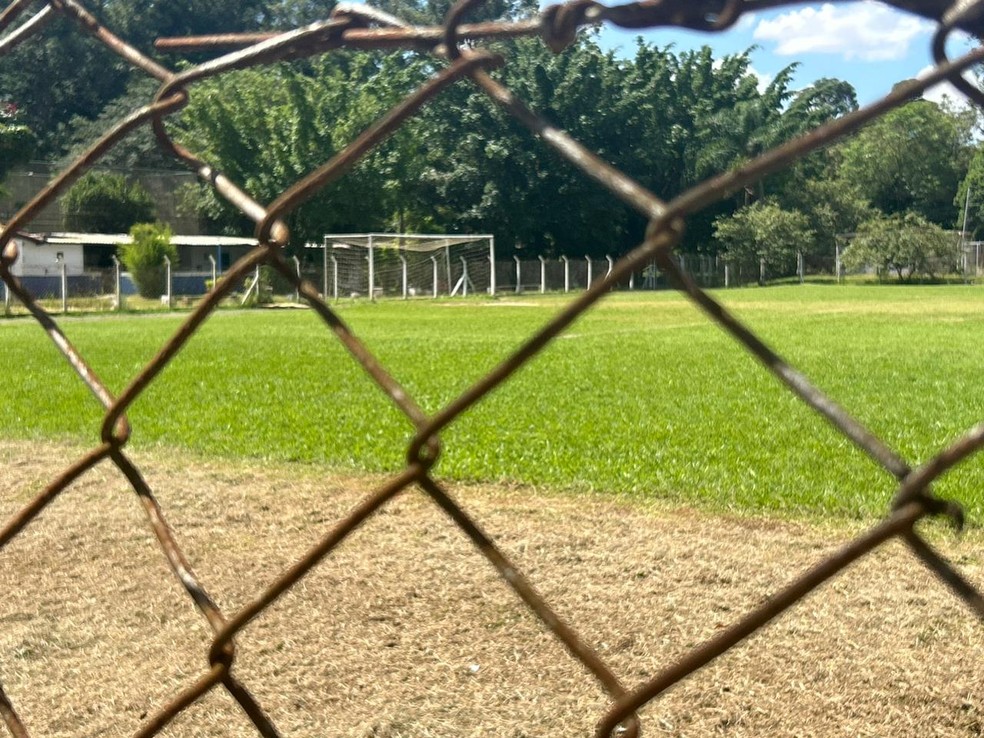 Campo de várzea localizado no Campo de Marte — Foto: Ulisses Lopresti