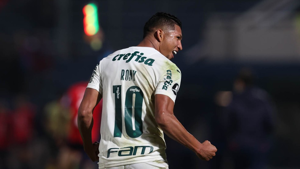 Jogou no Palmeiras, está na Europa e agora pode ir para rival do Verdão