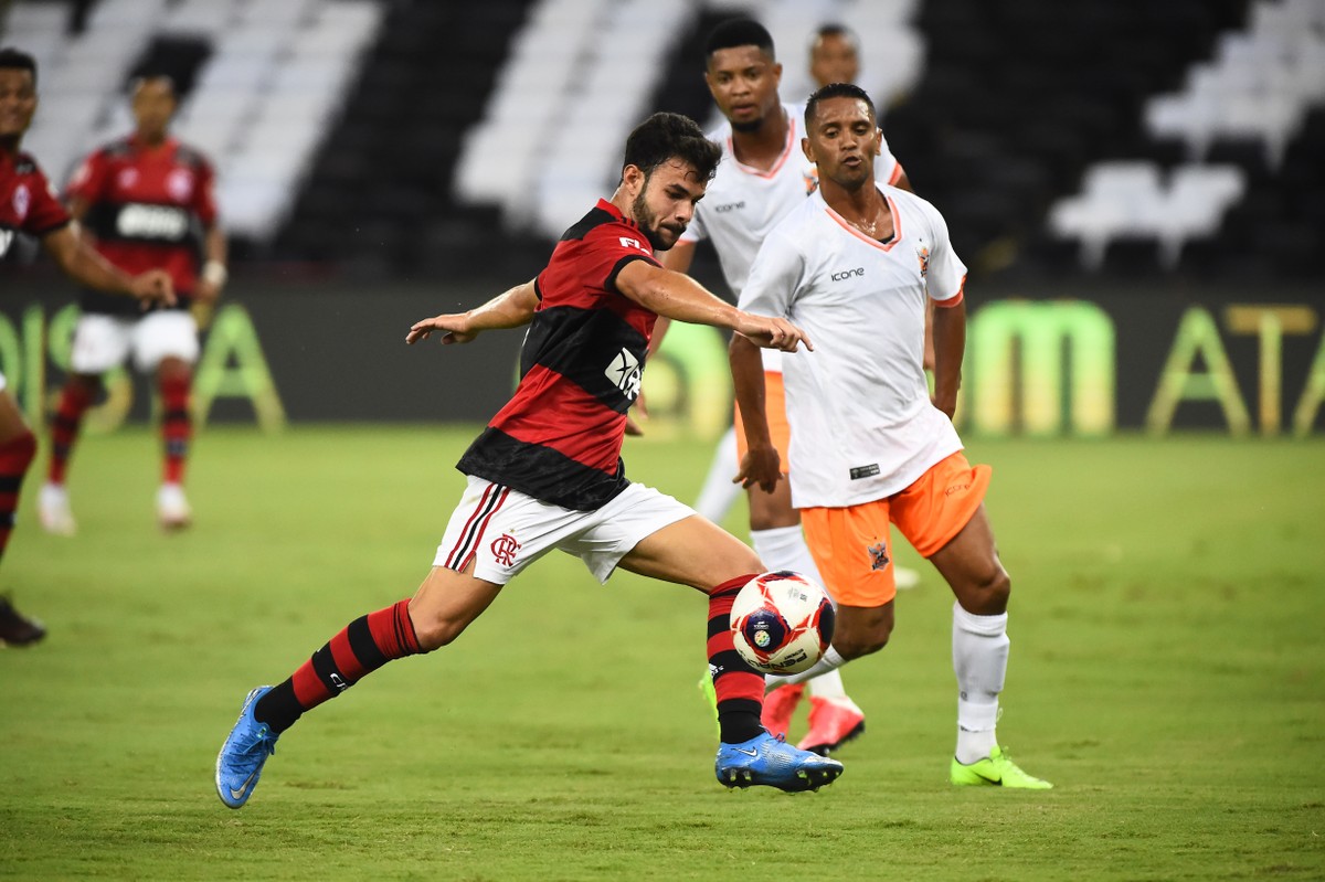 Jogadores do sub20 do Flamengo são convocados para completar treinos da seleção brasileira