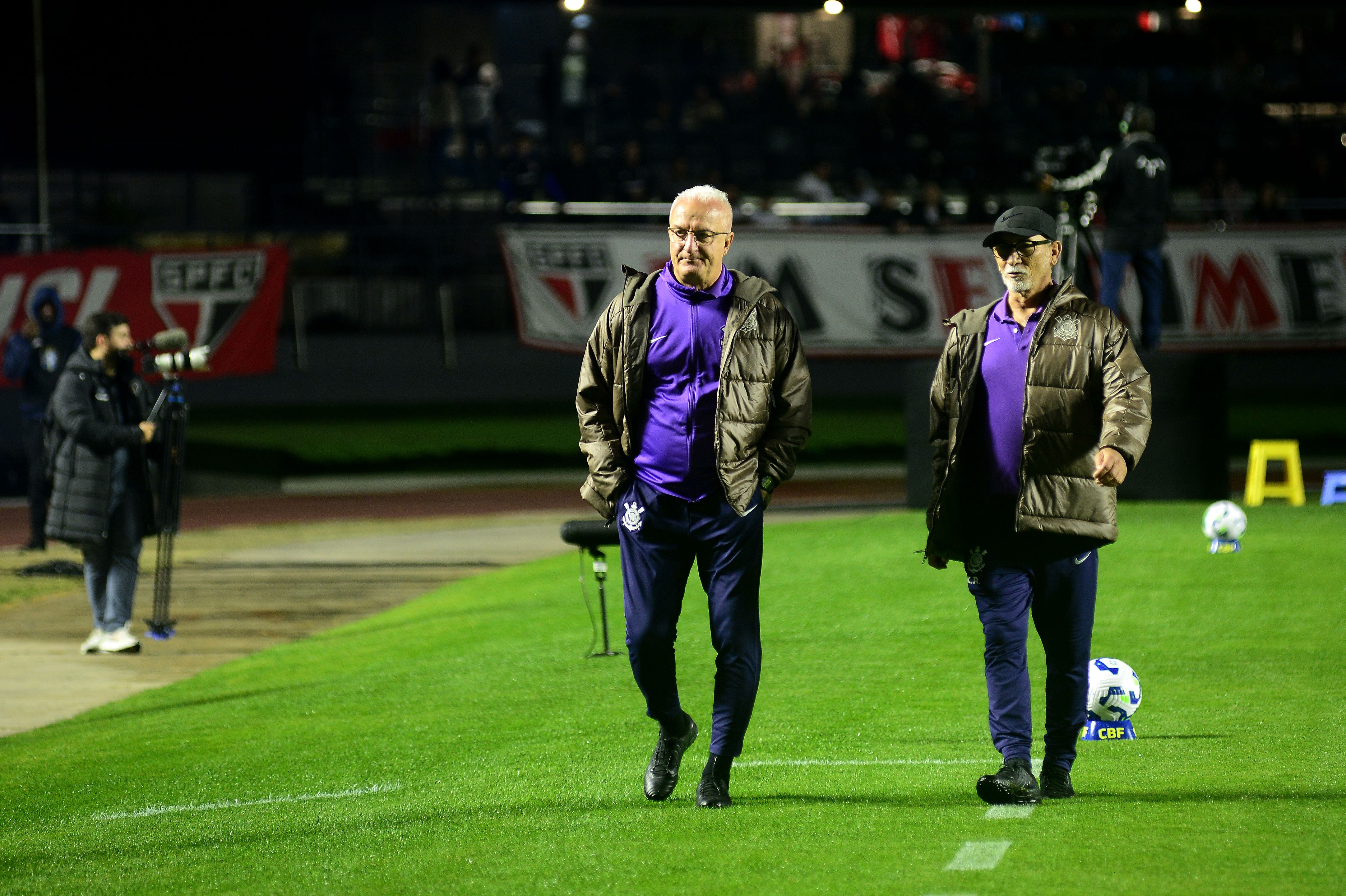 Corinthians desafia São Paulo em reencontro tenso, quatro meses após amarga derrota de Dorival Júnior