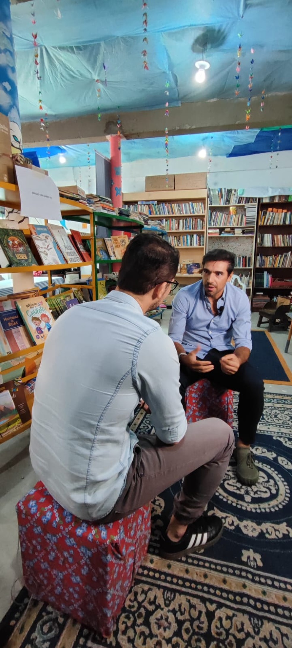 Abel Ferreira, do Palmeiras, vira embaixador de rede de bibliotecas comunitárias — Foto: Thiago Macedo